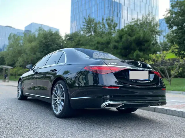 Mercedes-Benz S-Class — Фото автомобиля 3