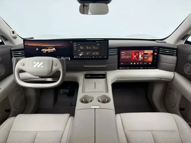 IM Motors LS6 — Фото автомобиля 11