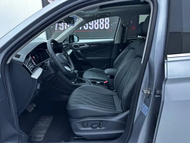 Volkswagen Tiguan L — Фото автомобиля 4