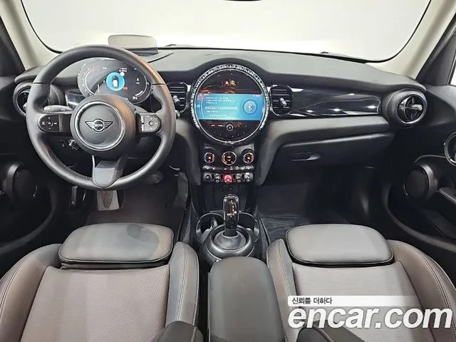 Mini Cooper Cooper 5 дверей Classic — Фото автомобиля 7