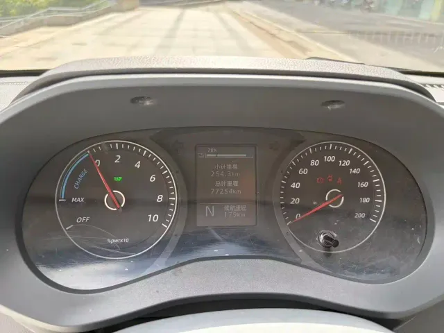 Wuling Yangguang — Фото автомобиля 14