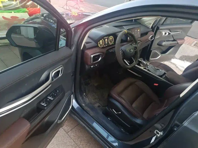 Geely Haoyue — Фото автомобиля 12