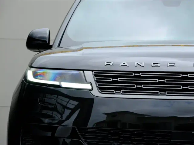 Land Rover Range Rover Sport — Фото автомобиля 17