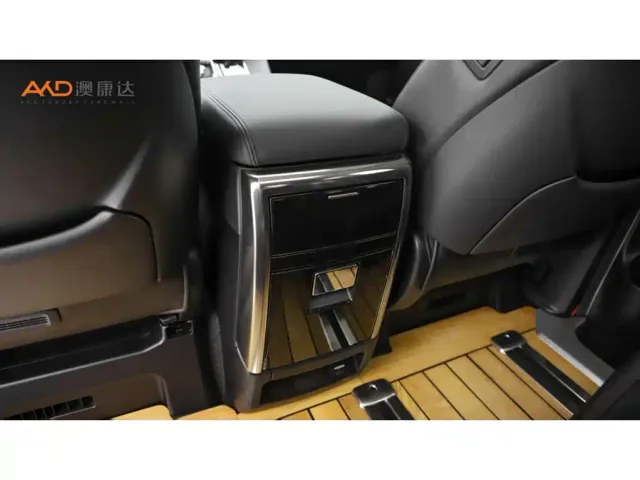 Toyota Vellfire — Фото автомобиля 10