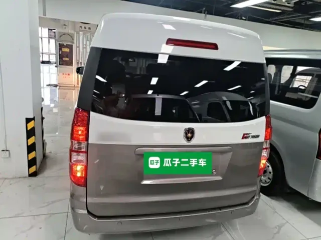 Jinbei New Hiace X30L — Фото автомобиля 5