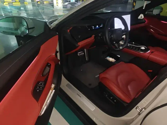 Xiaomi SU7 — Фото автомобиля 17