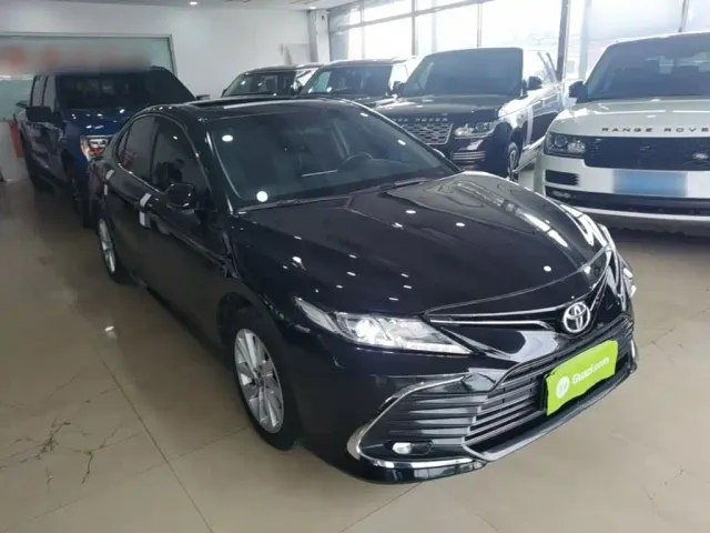 Toyota Camry — Фото автомобиля 3