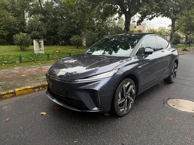 Roewe Feifan R7 — Фото автомобиля 2