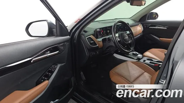 Kia Seltos — Фото автомобиля 10