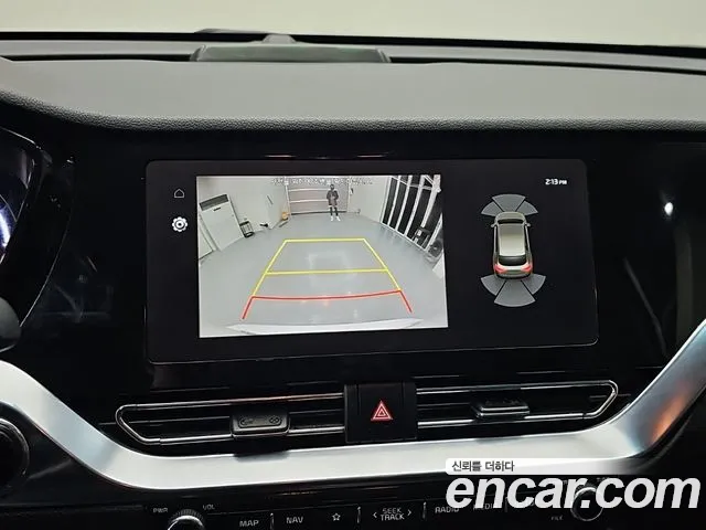 Kia Niro — Фото автомобиля 15