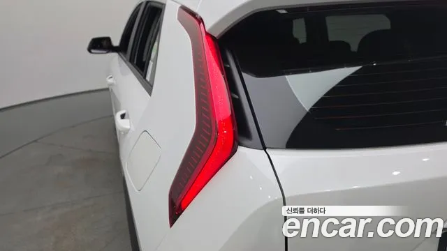 Kia Niro The All New — Фото автомобиля 23