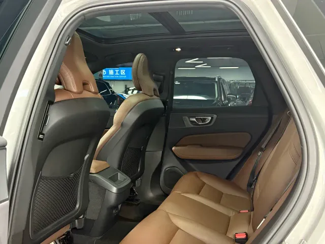 Volvo Volvo XC60 2022 B5 AWD Inscription — Фото автомобиля 7