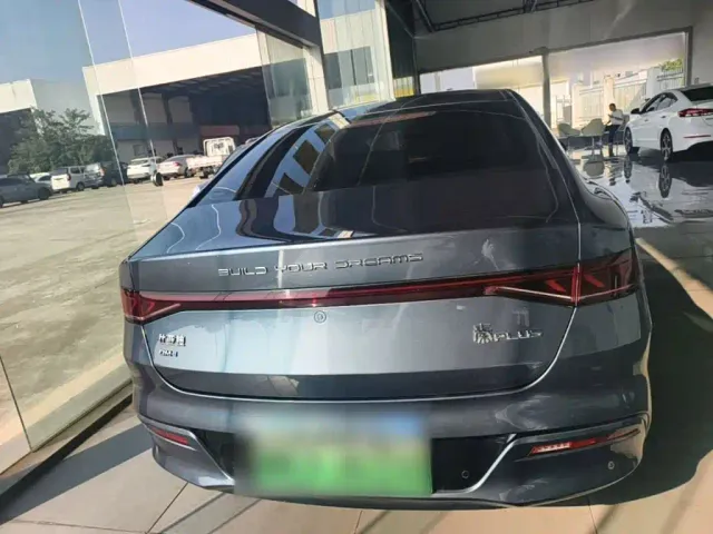BYD Qin PLUS — Фото автомобиля 5
