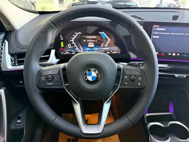 BMW X1 — Фото автомобиля 11