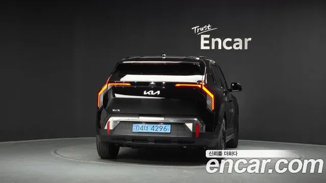 Kia EV3 — Фото автомобиля 4