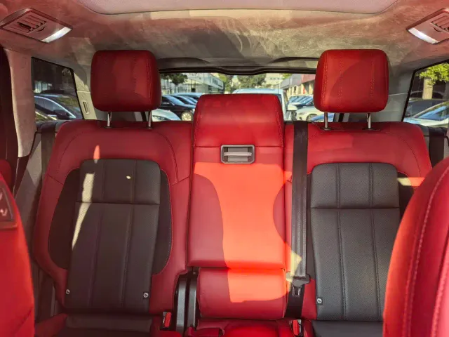 Land Rover Range Rover Sport — Фото автомобиля 16