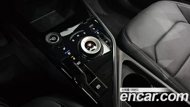 Kia Niro New — Фото автомобиля 12
