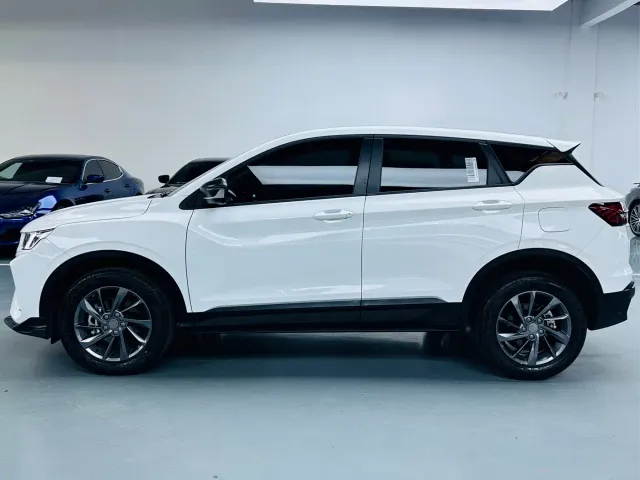 Geely Binyue — Фото автомобиля 11