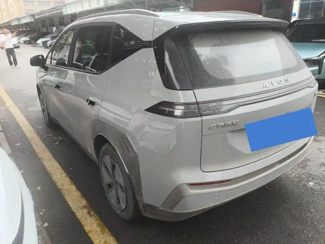 GAC Aion Y — Фото автомобиля 13