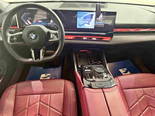 BMW 5 Series — Фото автомобиля 15