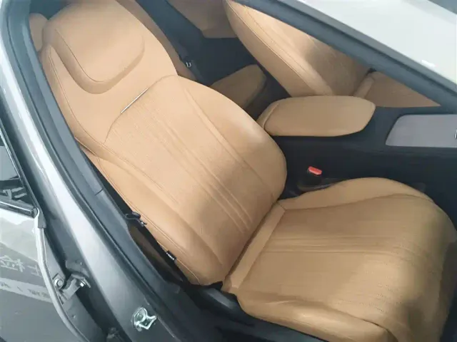 Geely Galaxy L7 — Фото автомобиля 24