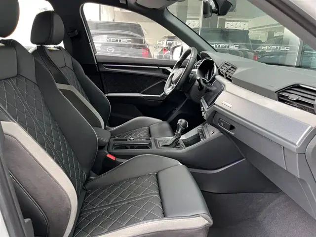 Audi Q3 — Фото автомобиля 11