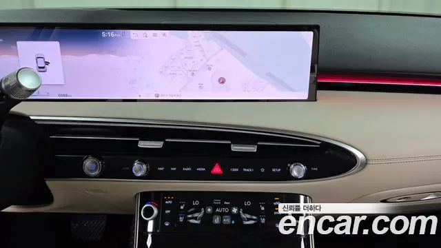 Genesis GV70 — Фото автомобиля 19