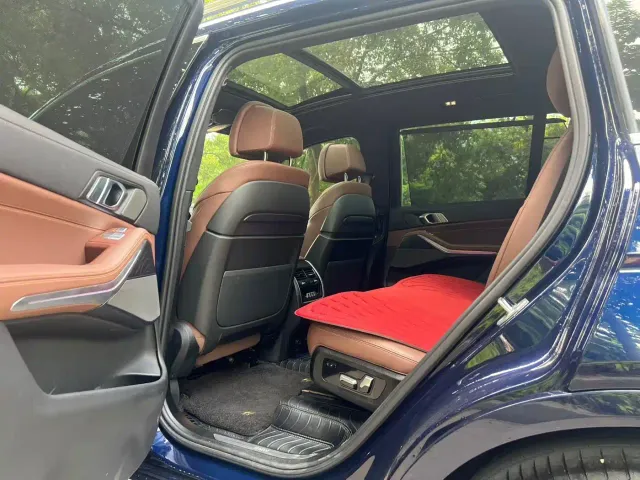 BMW X7 — Фото автомобиля 6