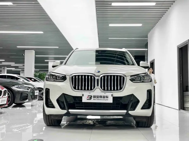 BMW X3 — Фото автомобиля 2
