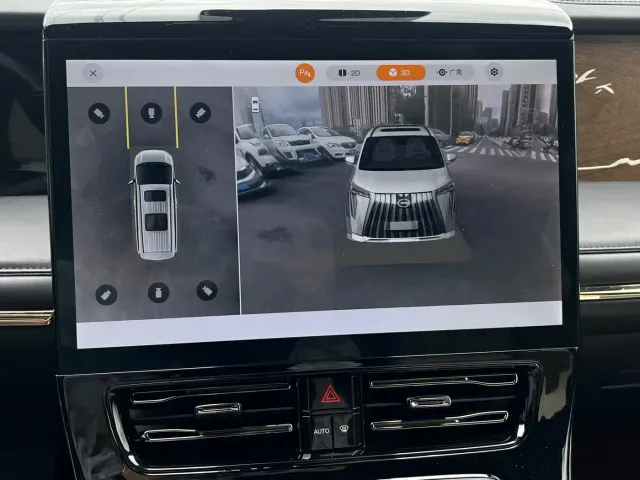 GAC Trumpchi M8 — Фото автомобиля 17