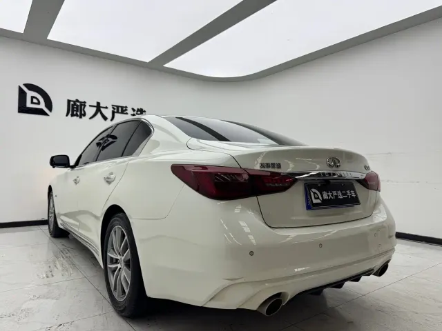 Infiniti Q50L — Фото автомобиля 5