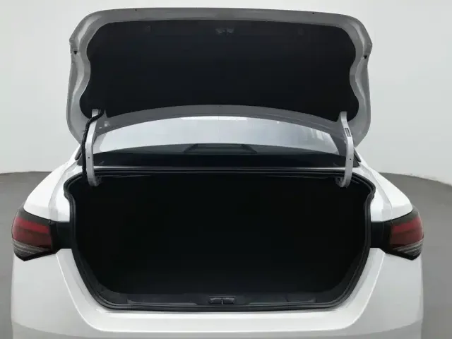 Nissan Sylphy — Фото автомобиля 16
