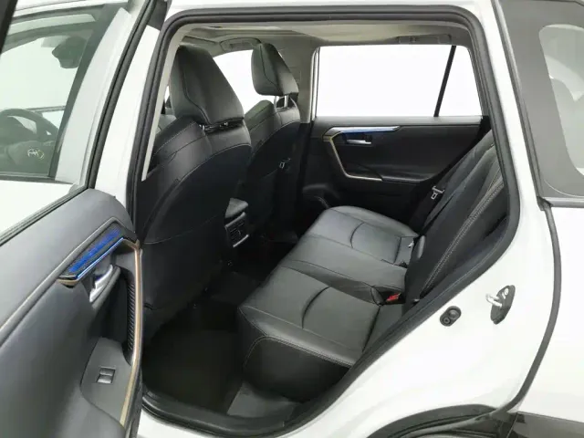 Toyota Wildlander — Фото автомобиля 15