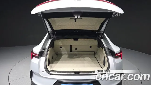 Polestar Polestar 4 — Фото автомобиля 19