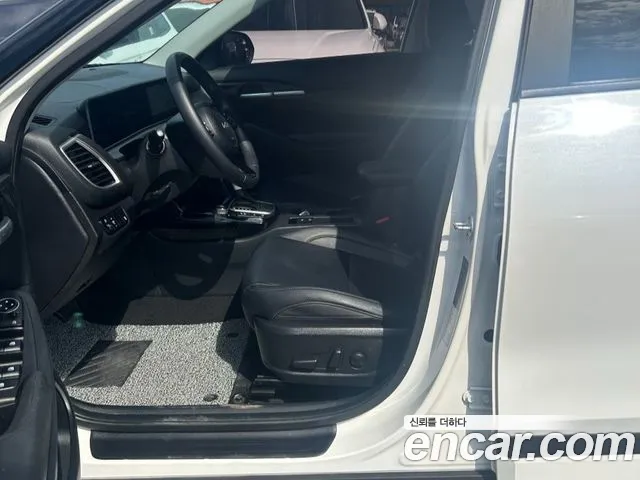 Kia Seltos — Фото автомобиля 7