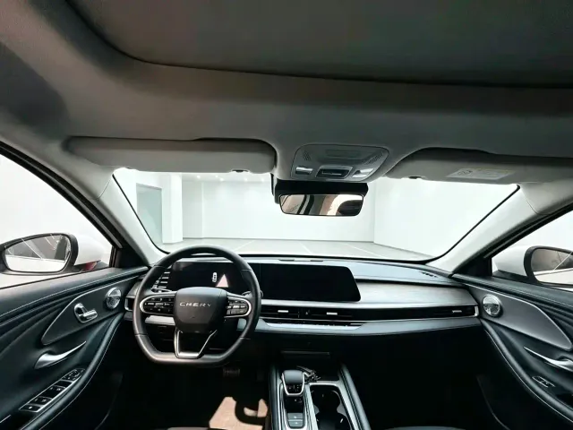 Chery Arrizo 8 — Фото автомобиля 5