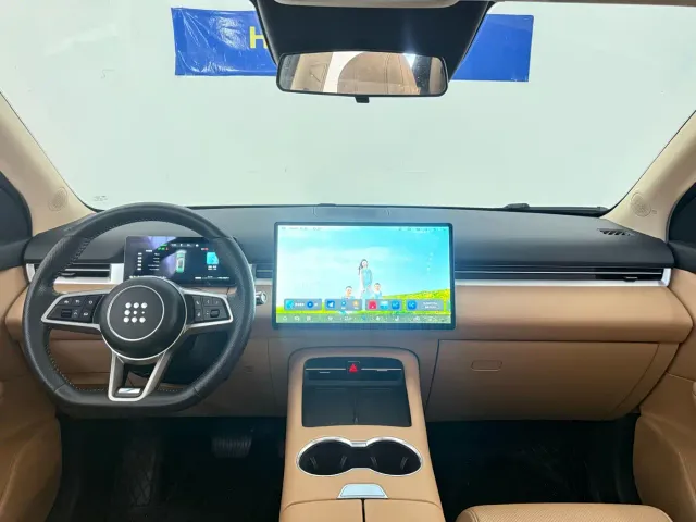 Landian E5 PLUS — Фото автомобиля 11