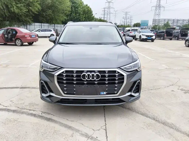 Audi Q3 — Фото автомобиля 9