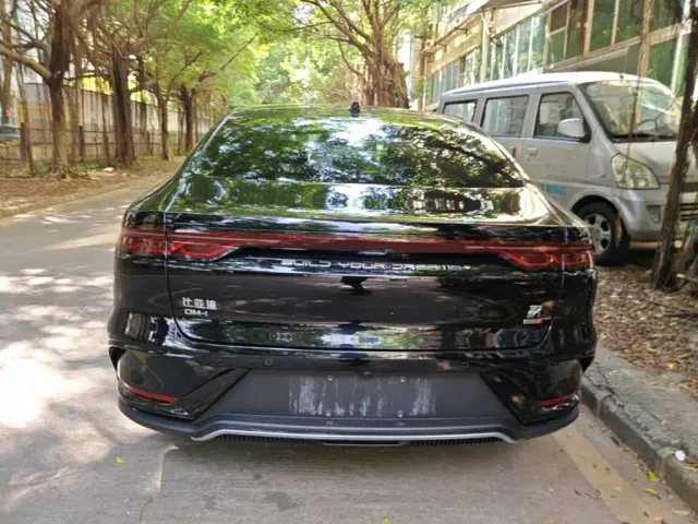 BYD Han — Фото автомобиля 5