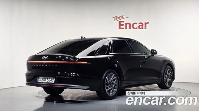 Hyundai Grandeur GN7 — Фото автомобиля 2