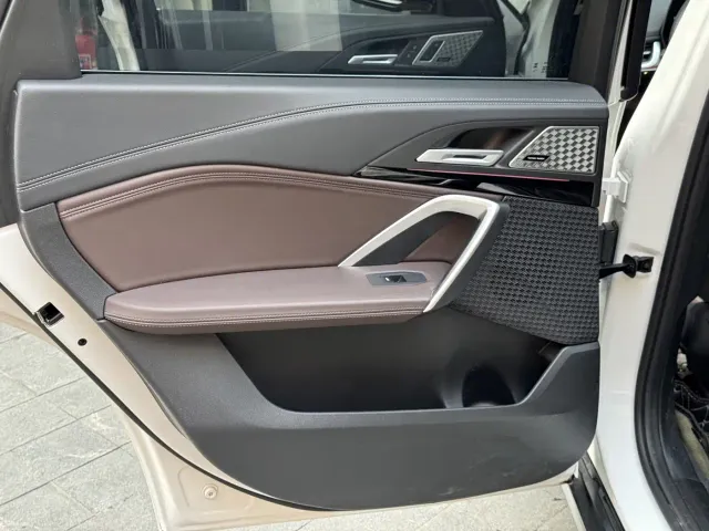 BMW X1 — Фото автомобиля 14