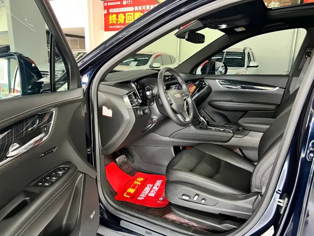 Cadillac XT6 — Фото автомобиля 7