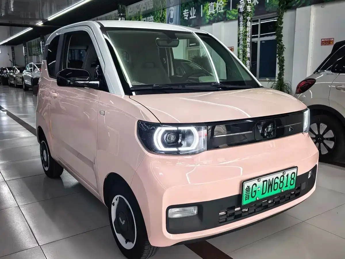 Wuling Motors Hongguang MINIEV 2022 Macaron Premium LFP — Фото автомобиля 3
