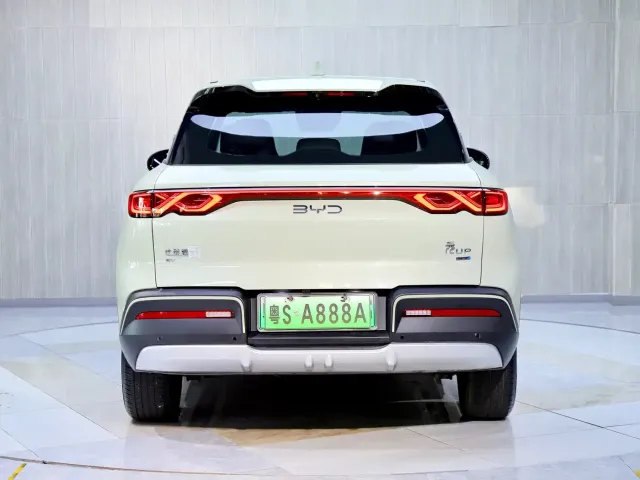 BYD Yuan UP — Фото автомобиля 6