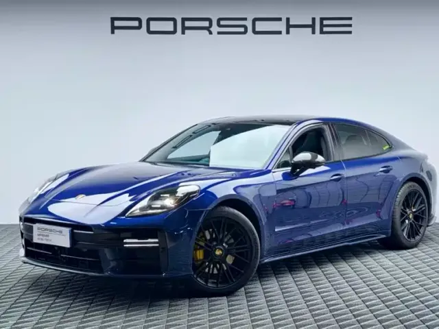 Фотография автомобиля — Porsche Panamera
