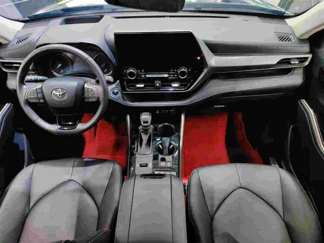 Toyota Highlander — Фото автомобиля 8