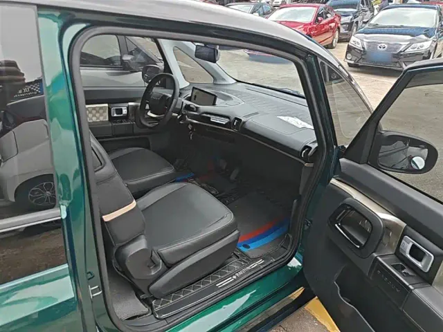Baojun KiWi EV — Фото автомобиля 24