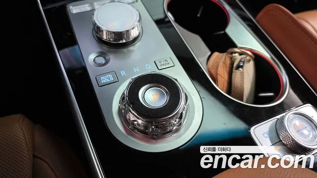 Genesis GV80 2.5T Бензин AWD — Фото автомобиля 7