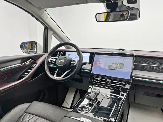GAC Trumpchi M8 — Фото автомобиля 25