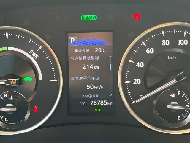 Toyota Vellfire — Фото автомобиля 10